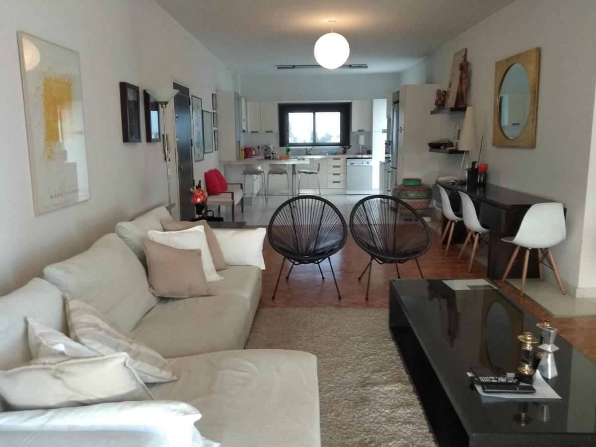 לימסול Seaside Spacious Apartment With Sea View מראה חיצוני תמונה