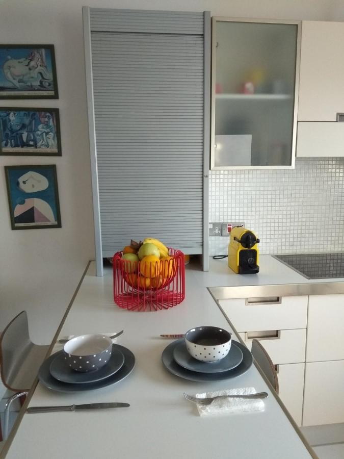 לימסול Seaside Spacious Apartment With Sea View מראה חיצוני תמונה